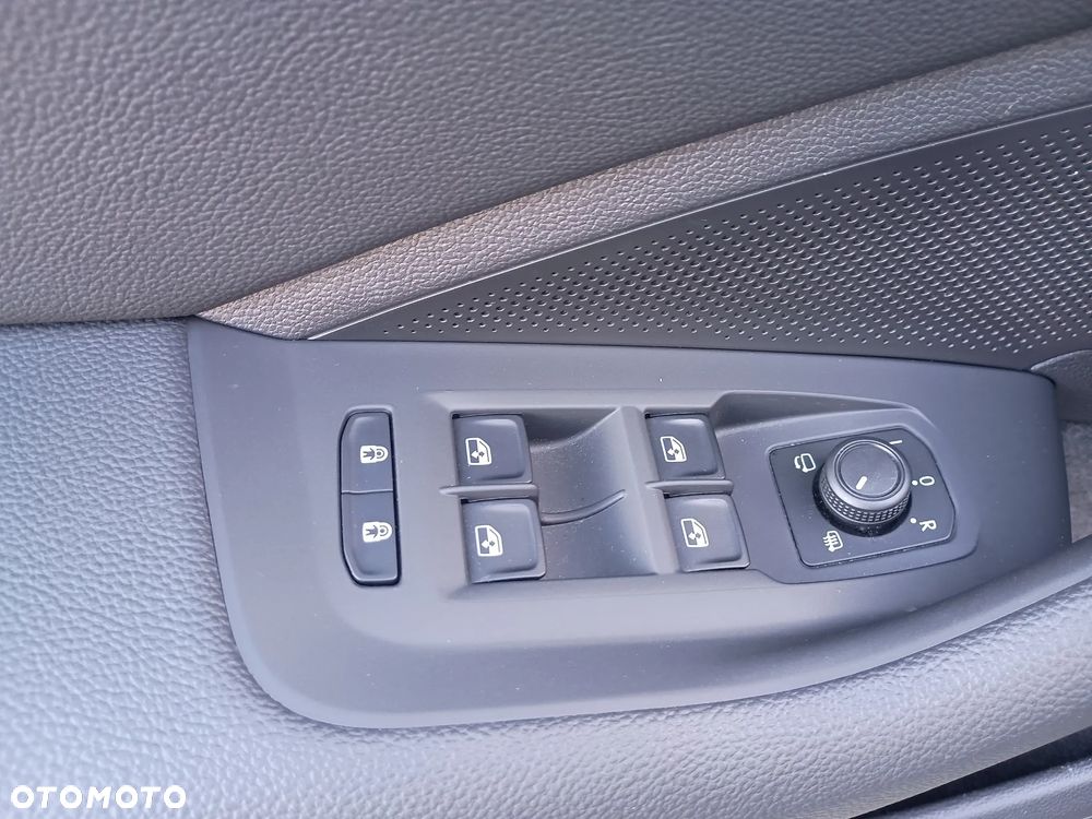 Skoda Superb 2.0 TSI L&K DSG - 16