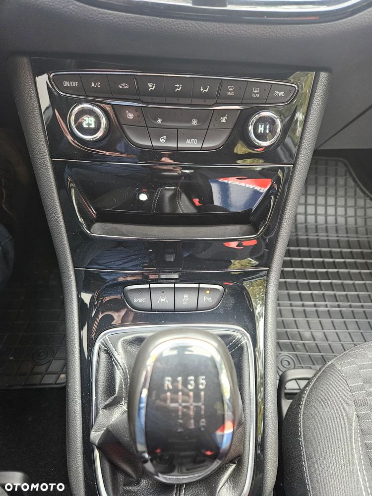 Opel Astra 1.4 Turbo Dynamic - 12