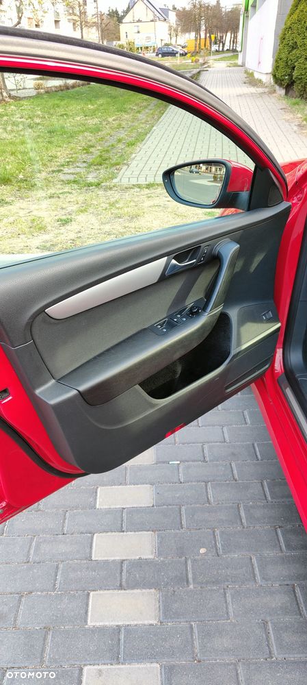 Volkswagen Passat - 13