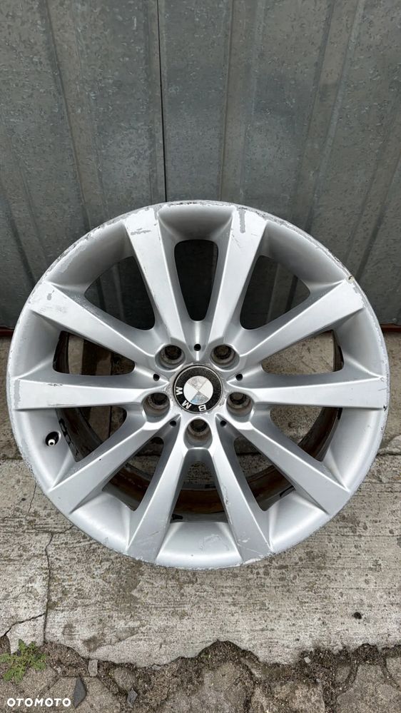 FELGA BMW F06 F10 F11 F12 F13 R18 6790173 DOSTĘPNE 3 SZTUKI - 1