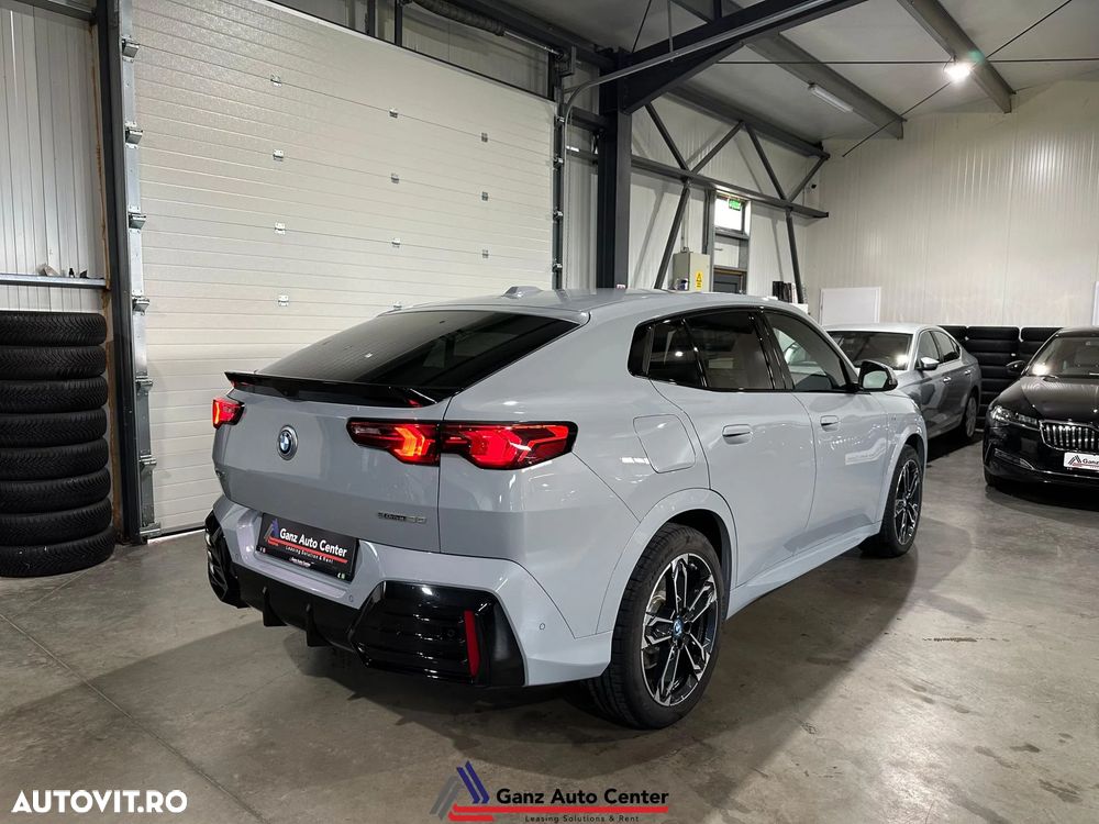 BMW iX2 eDrive20 - 4