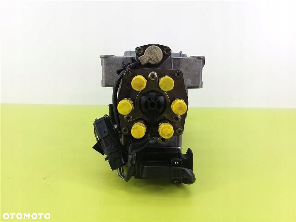 Pompa wtryskowa Audi A4  B5 2.5TDI 149 KM1995-2001R 059130106B BOSCH - 4