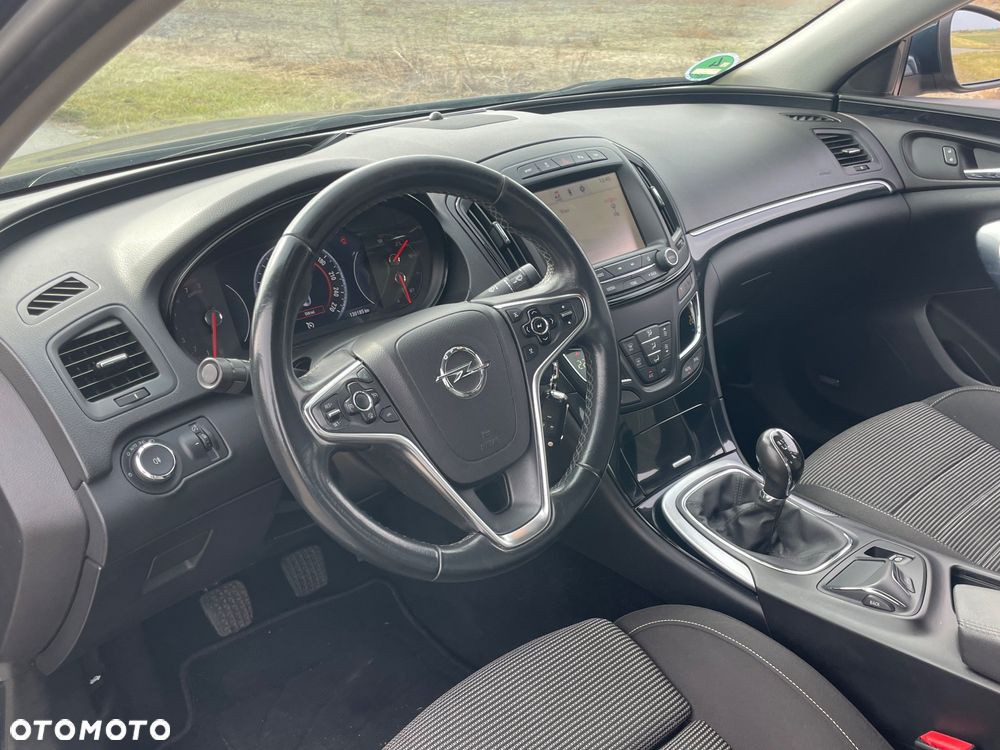 Opel Insignia - 24