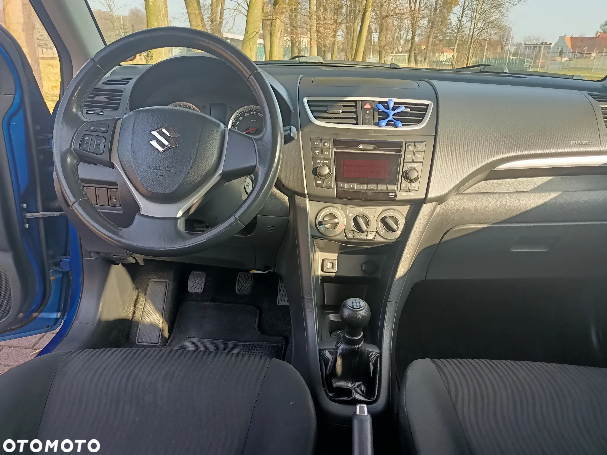 Suzuki Swift - 10