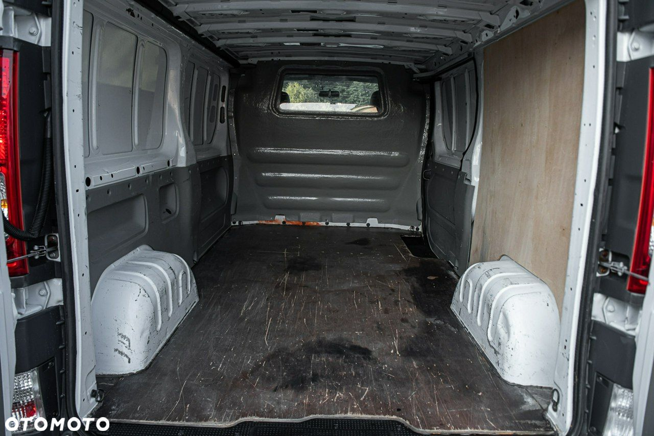 Renault Trafic - 9