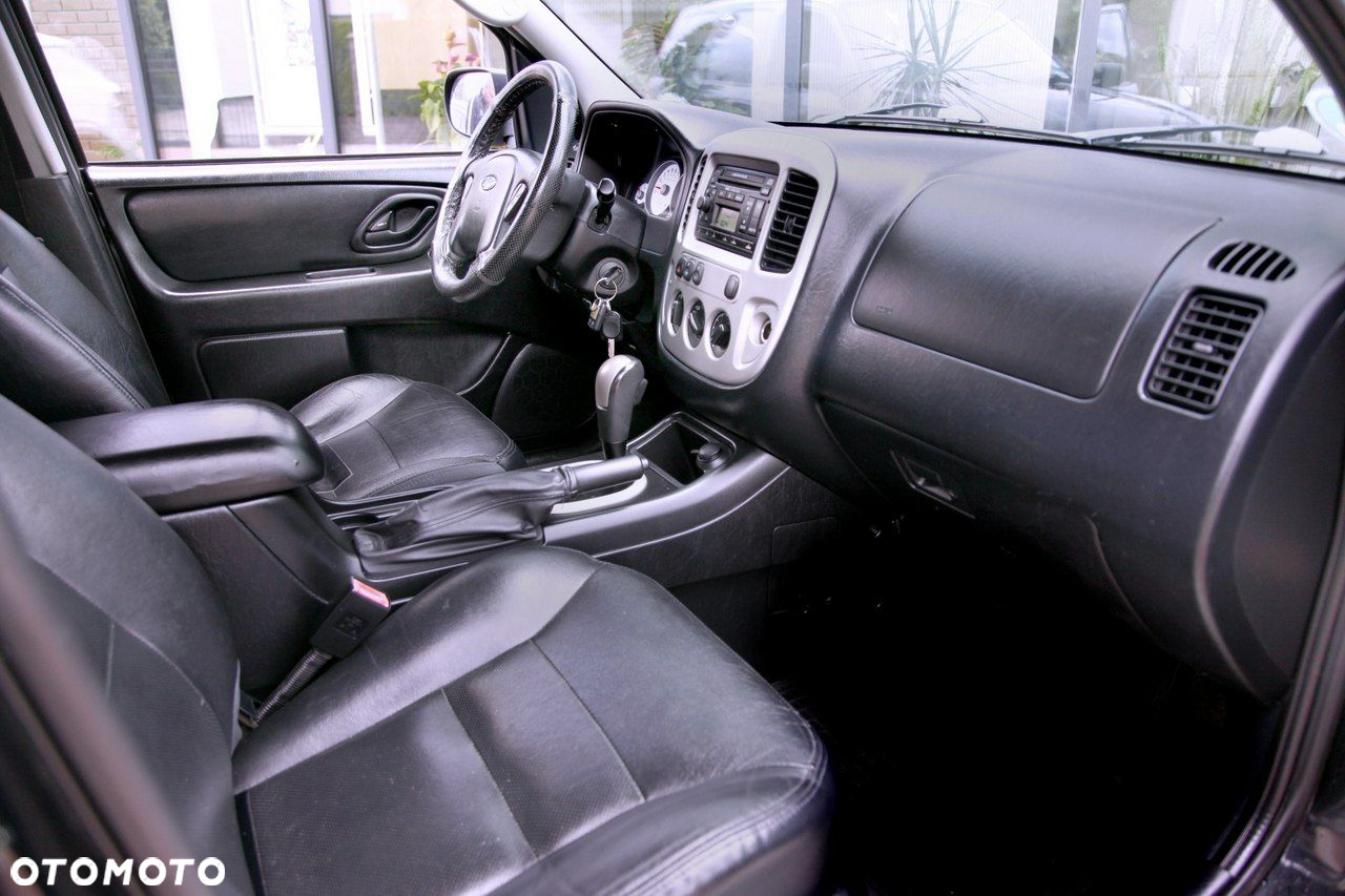 Ford Maverick - 13