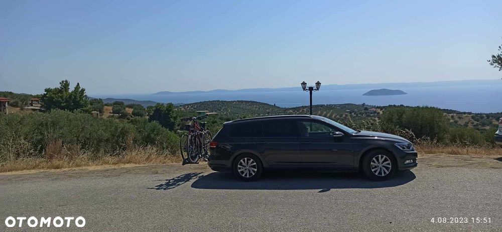 Volkswagen Passat 2.0 TDI SCR Comfortline - 22
