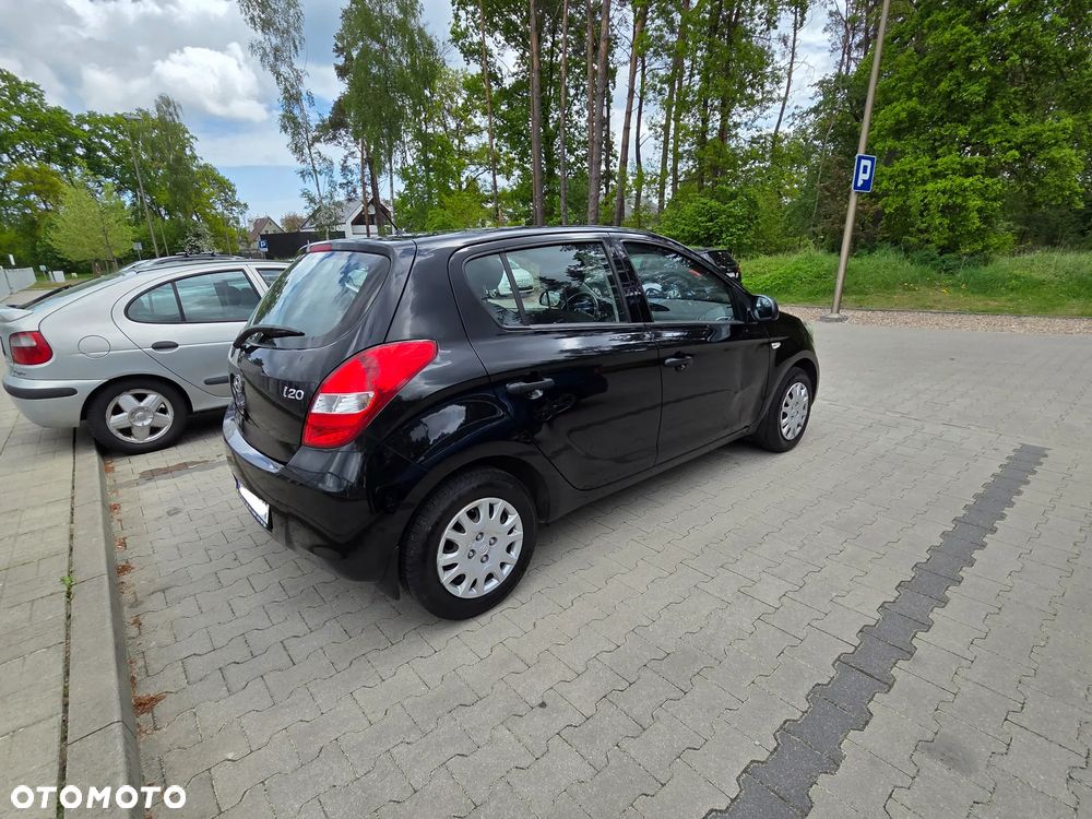 Hyundai i20 1.2 UEFA EURO 2012 Edition - 9