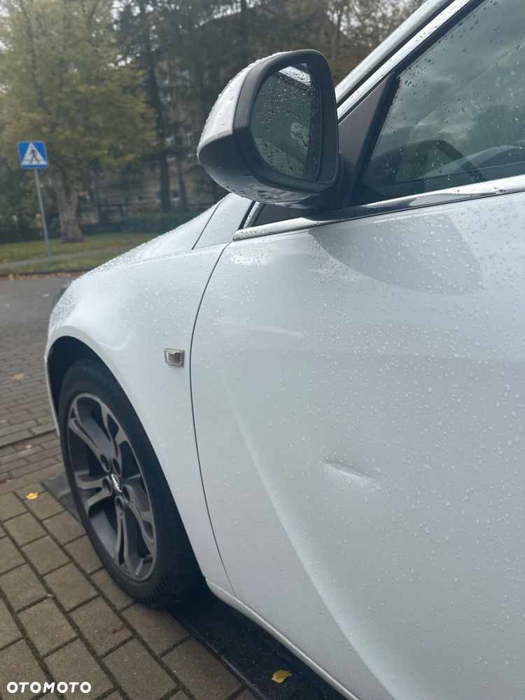 Opel Insignia - 25