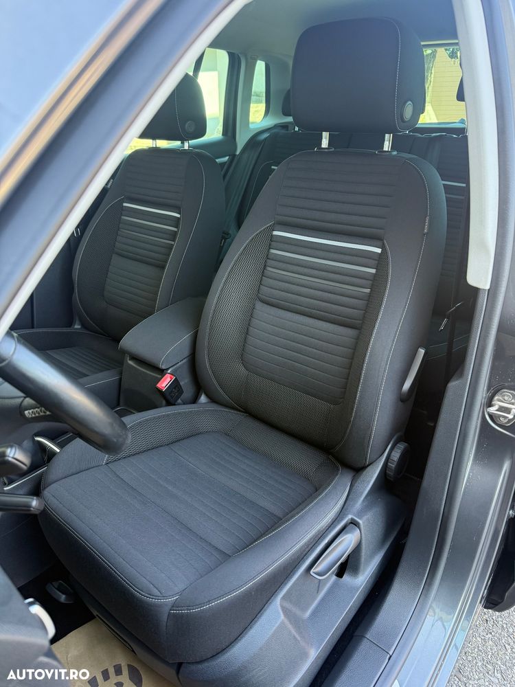 Volkswagen Tiguan - 20