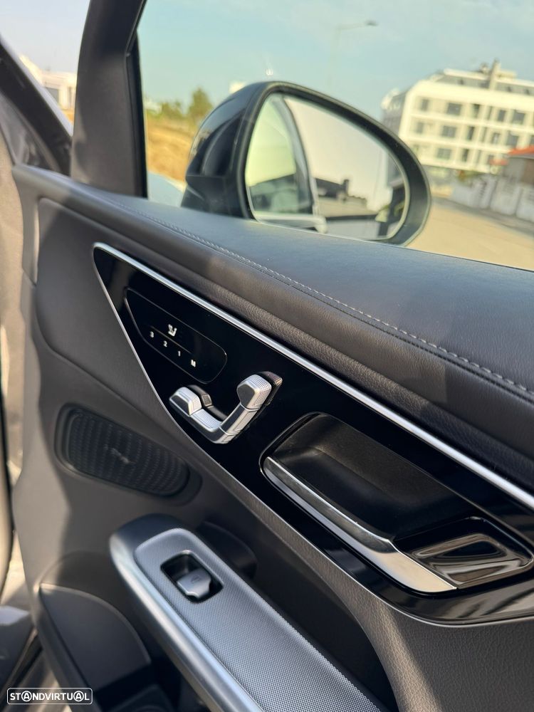 Mercedes-Benz GLC 300 - 15