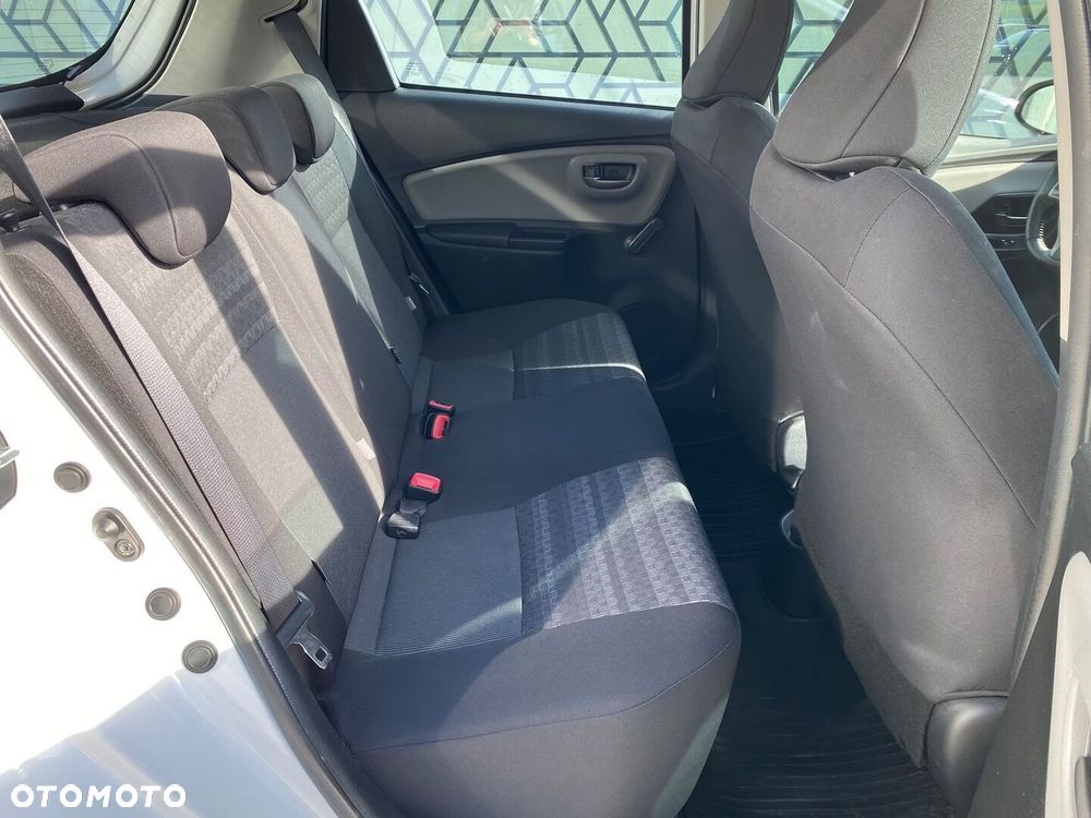 Toyota Yaris - 22
