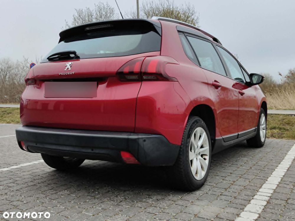 Peugeot 2008 1.2 Pure Tech Active S&S - 6