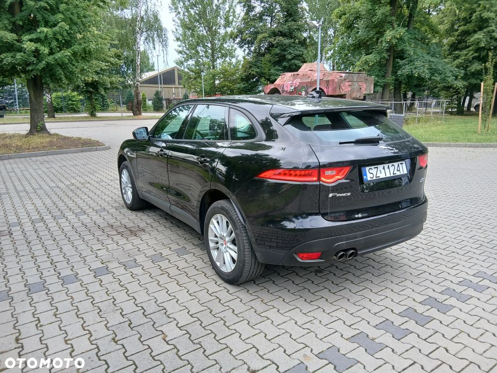 Jaguar F-Pace 2.0 i4D AWD Chequered Flag - 6