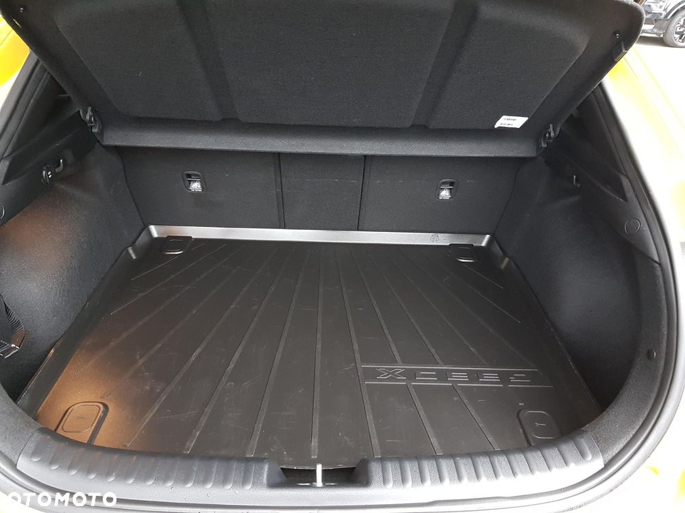 Kia XCeed 1.5 T-GDI L - 17