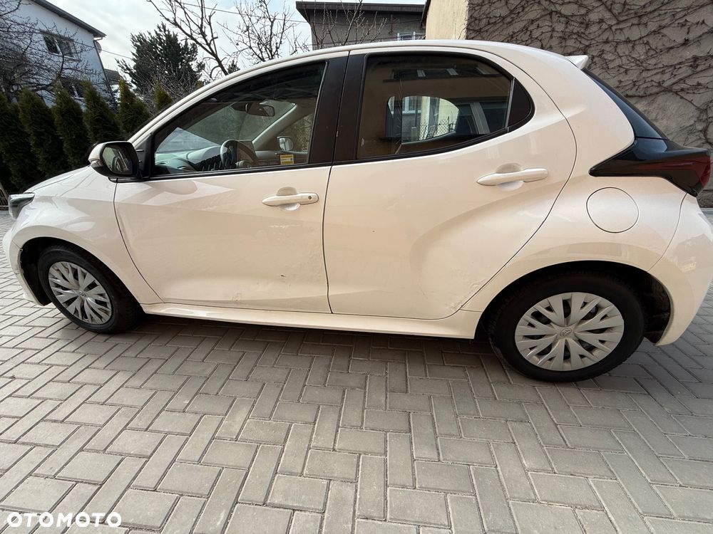 Toyota Yaris - 14