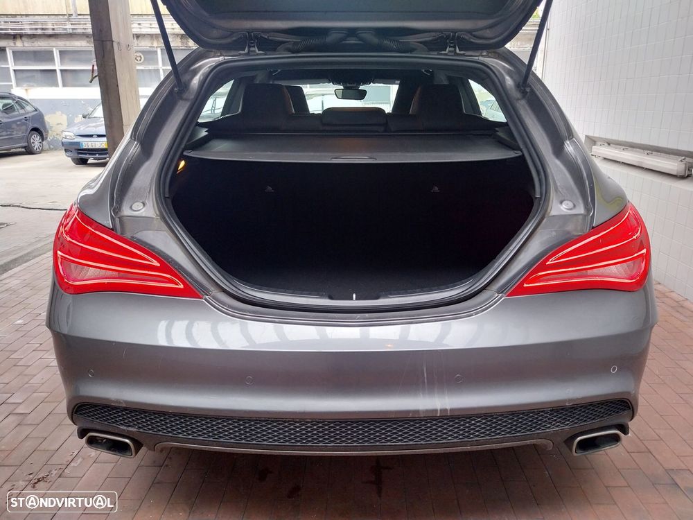 Mercedes-Benz CLA 180 d Shooting Brake AMG Line - 11