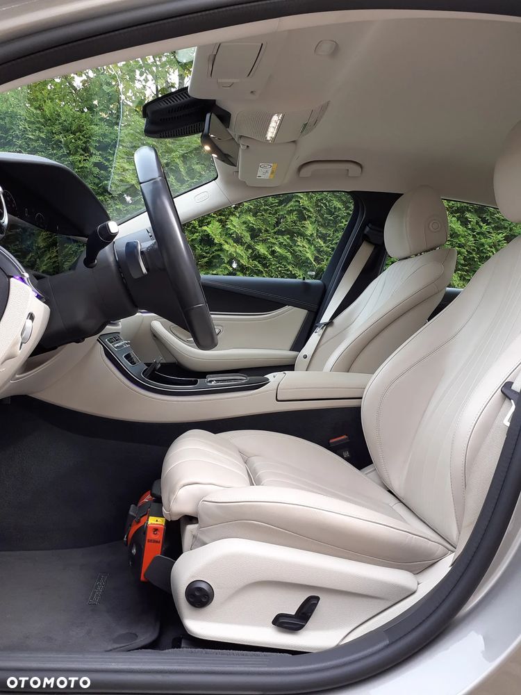 Mercedes-Benz Klasa E 220 d Exclusive - 19