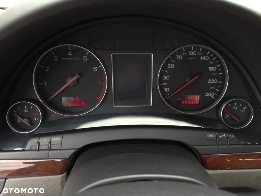 Audi A4 Avant 2.4 - 9