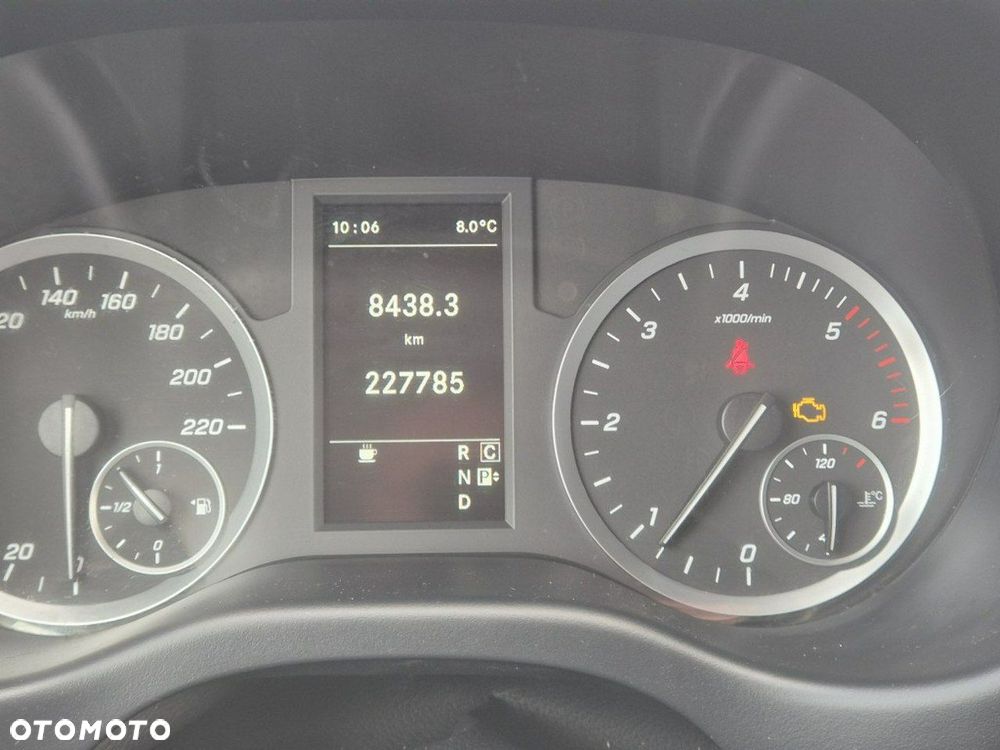 Mercedes-Benz Vito - 14