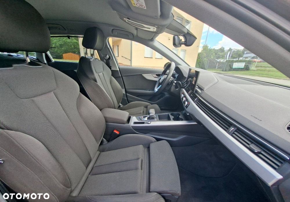 Audi A4 Avant - 16