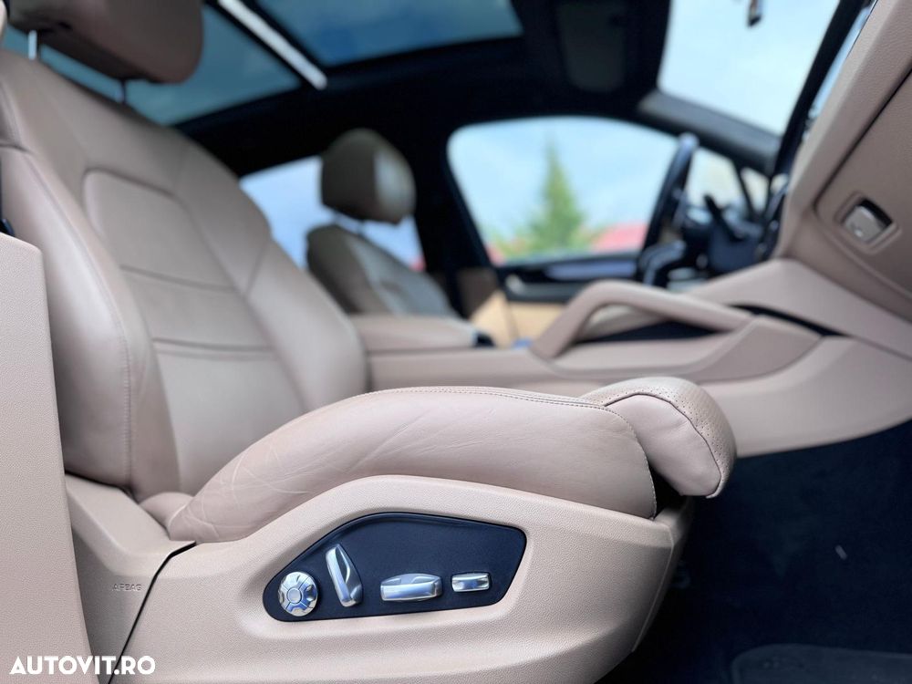 Porsche Cayenne - 14