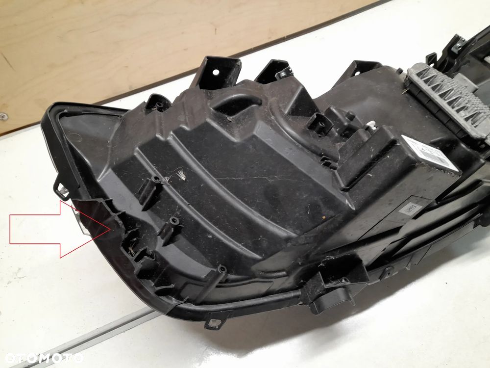 Iveco Daily lampa prawa przód  FULL LED 05802711799 - 8