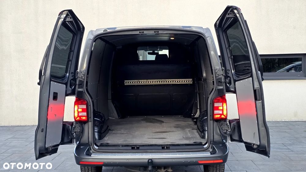 Volkswagen Transporter - 26