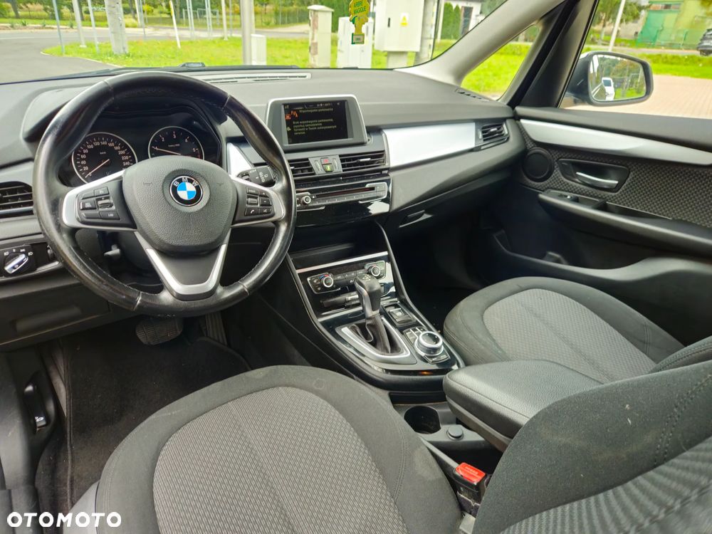 BMW Seria 2 216d Advantage - 12