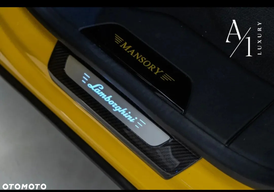 Lamborghini Urus Standard - 31