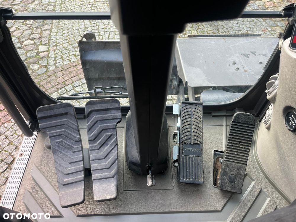 Volvo EW160E LEICA 3D Rototilt szczypce podpory - 35