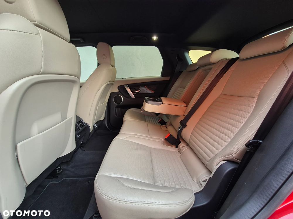 Land Rover Discovery Sport D150 - 23