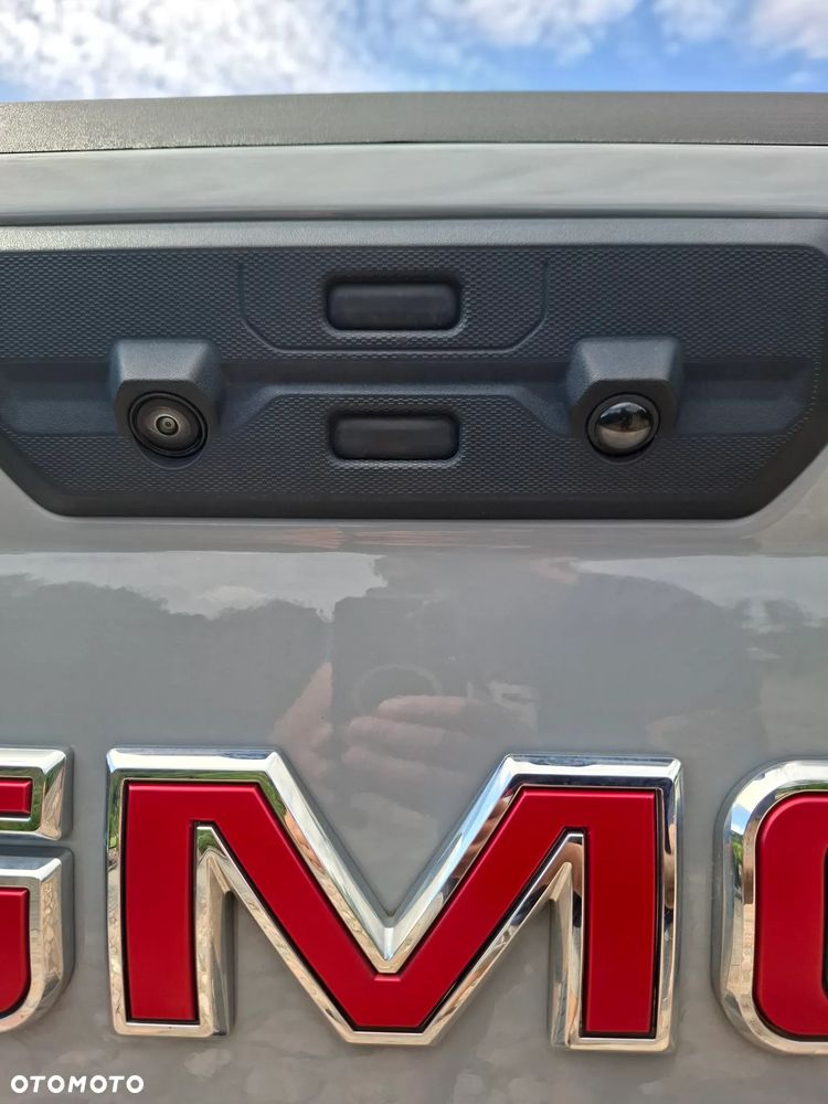 GMC Sierra - 5
