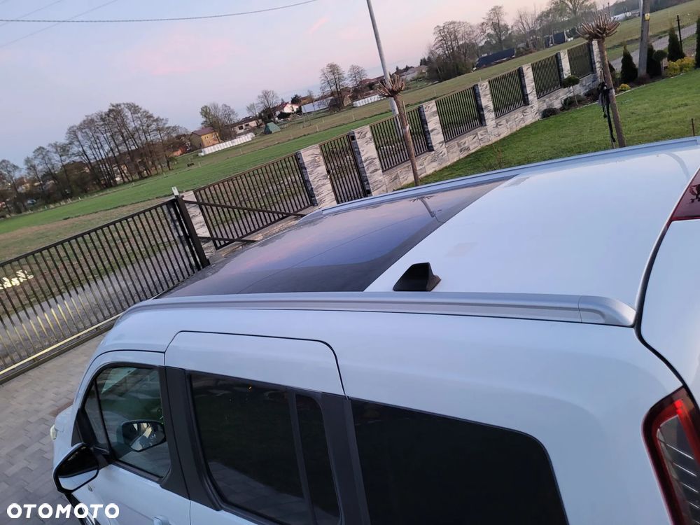 Ford Tourneo Connect 1.5 EcoBlue Titanium - 9