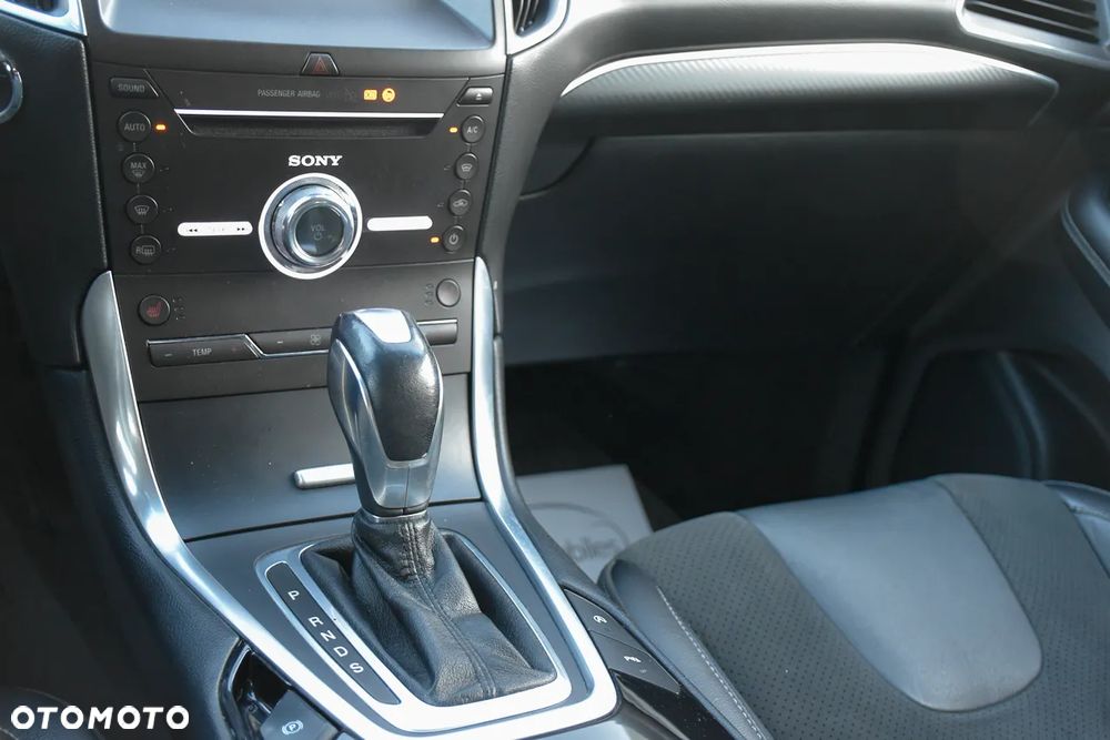 Ford Edge 2.0 TDCi Bi-Turbo 4x4 ST-LINE - 31