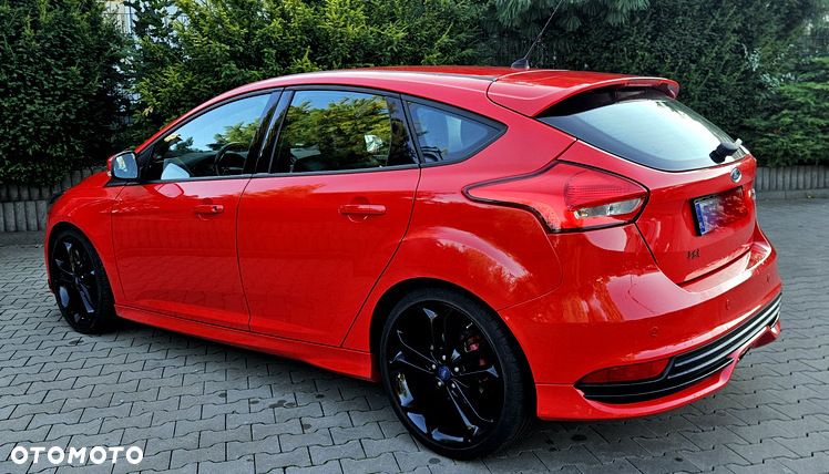 Ford Focus 2.0 TDCi ST - 15