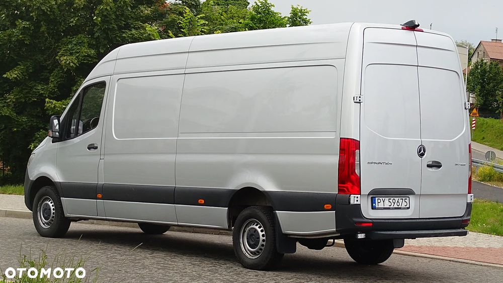 Mercedes-Benz Sprinter - 5