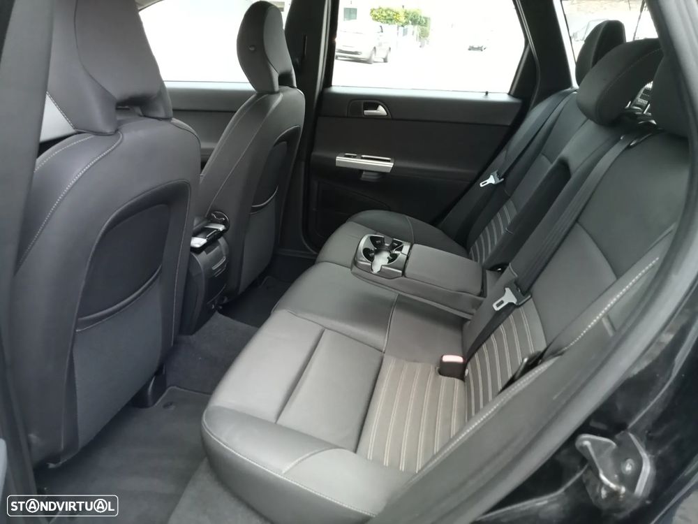 Volvo V50 1.6 D R-Design - 13