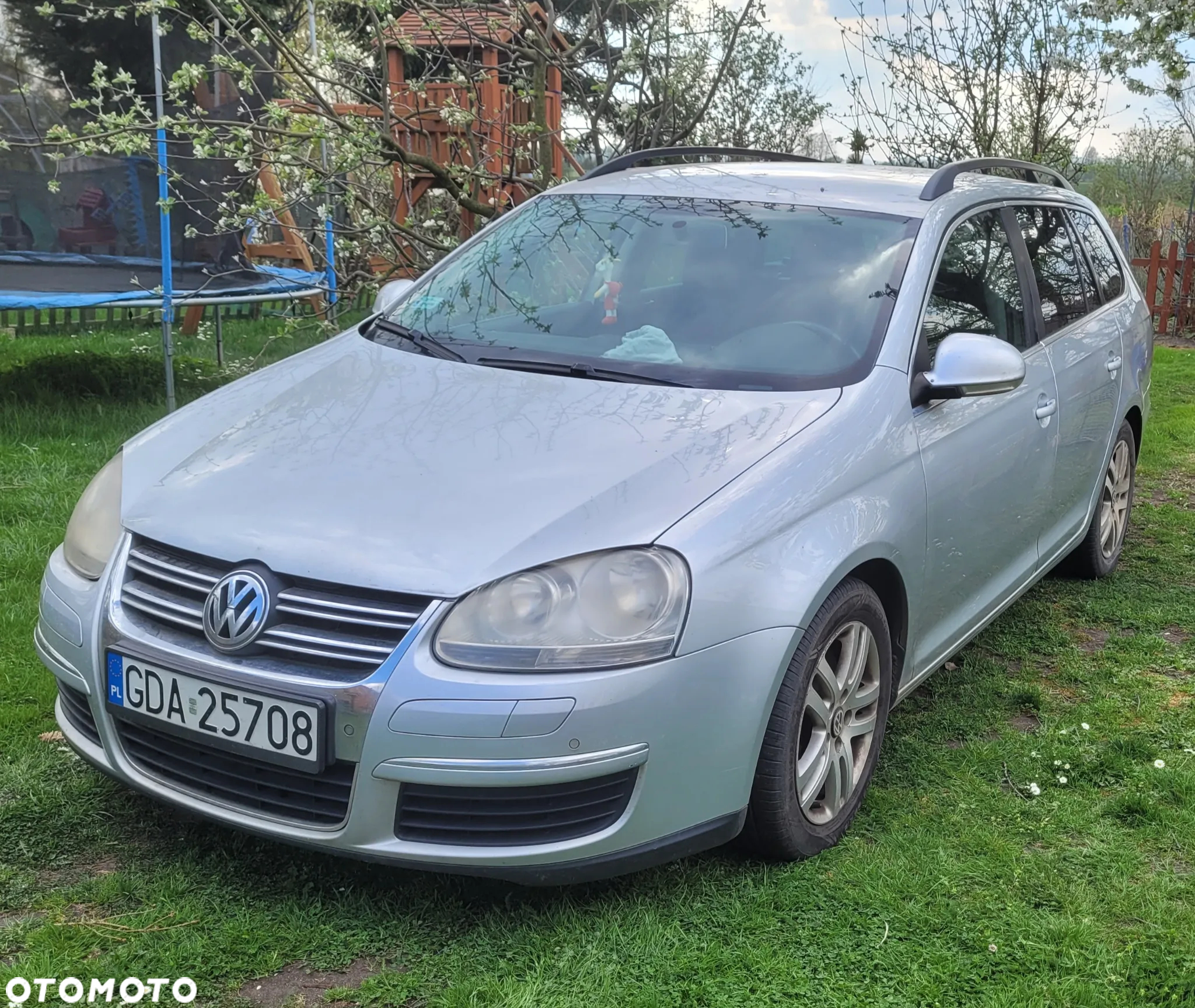 Volkswagen Golf 2.0 TDI DPF BlueMotion Technology DSG Comfortline - 3