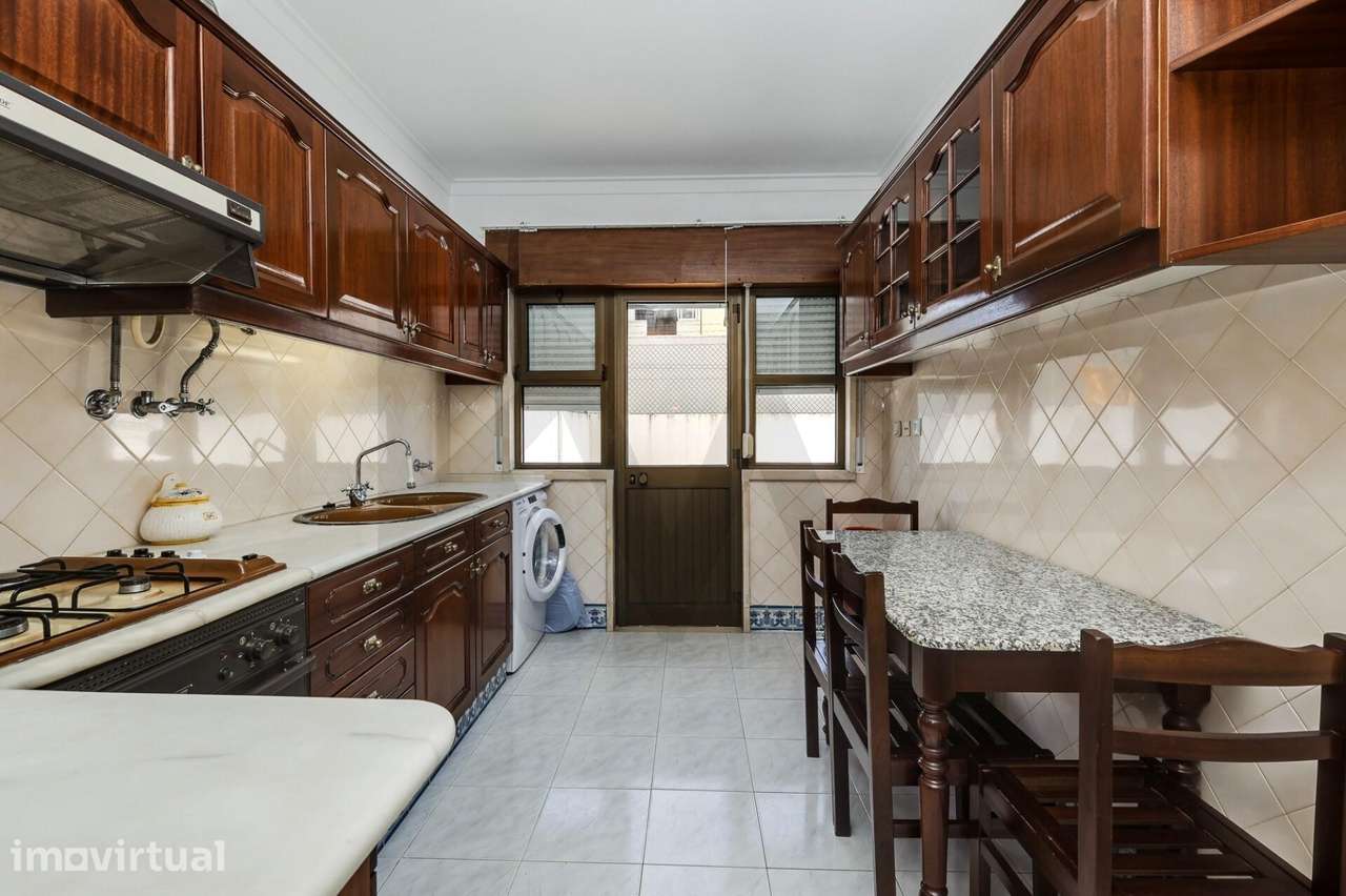 Apartamento T1 com Terraço para Arrendamento na Brandoa (Amadora) - Grande imagem: 4/14