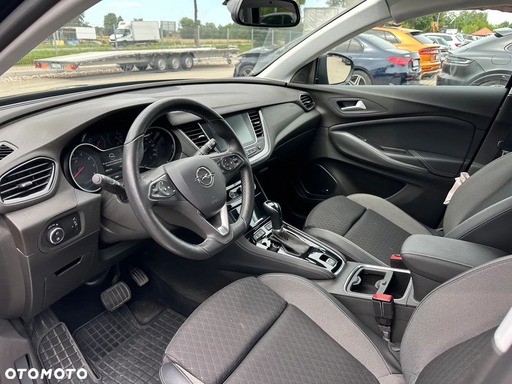 Opel Grandland X - 11