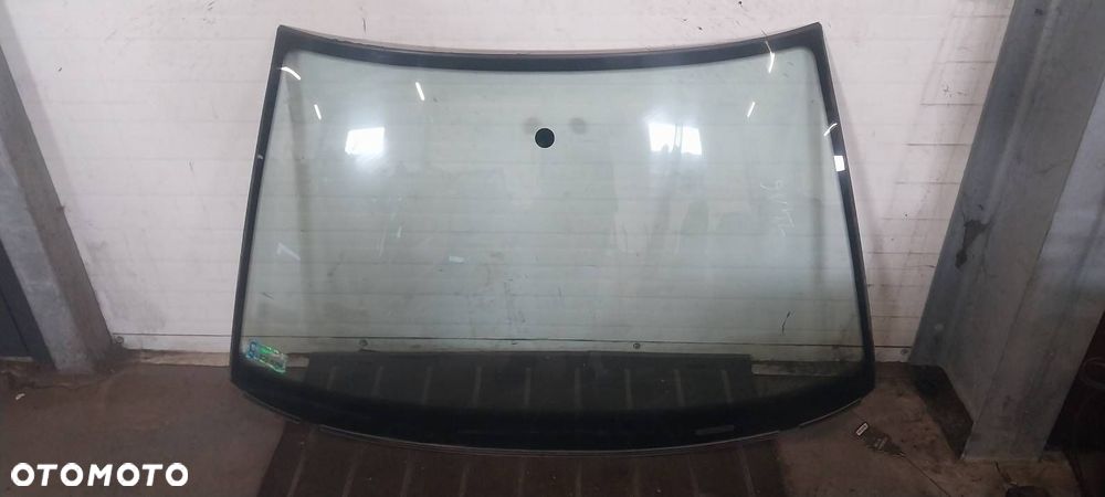 SZYBA CZOŁOWA PRZEDNIA SKODA OCTAVIA I - 1