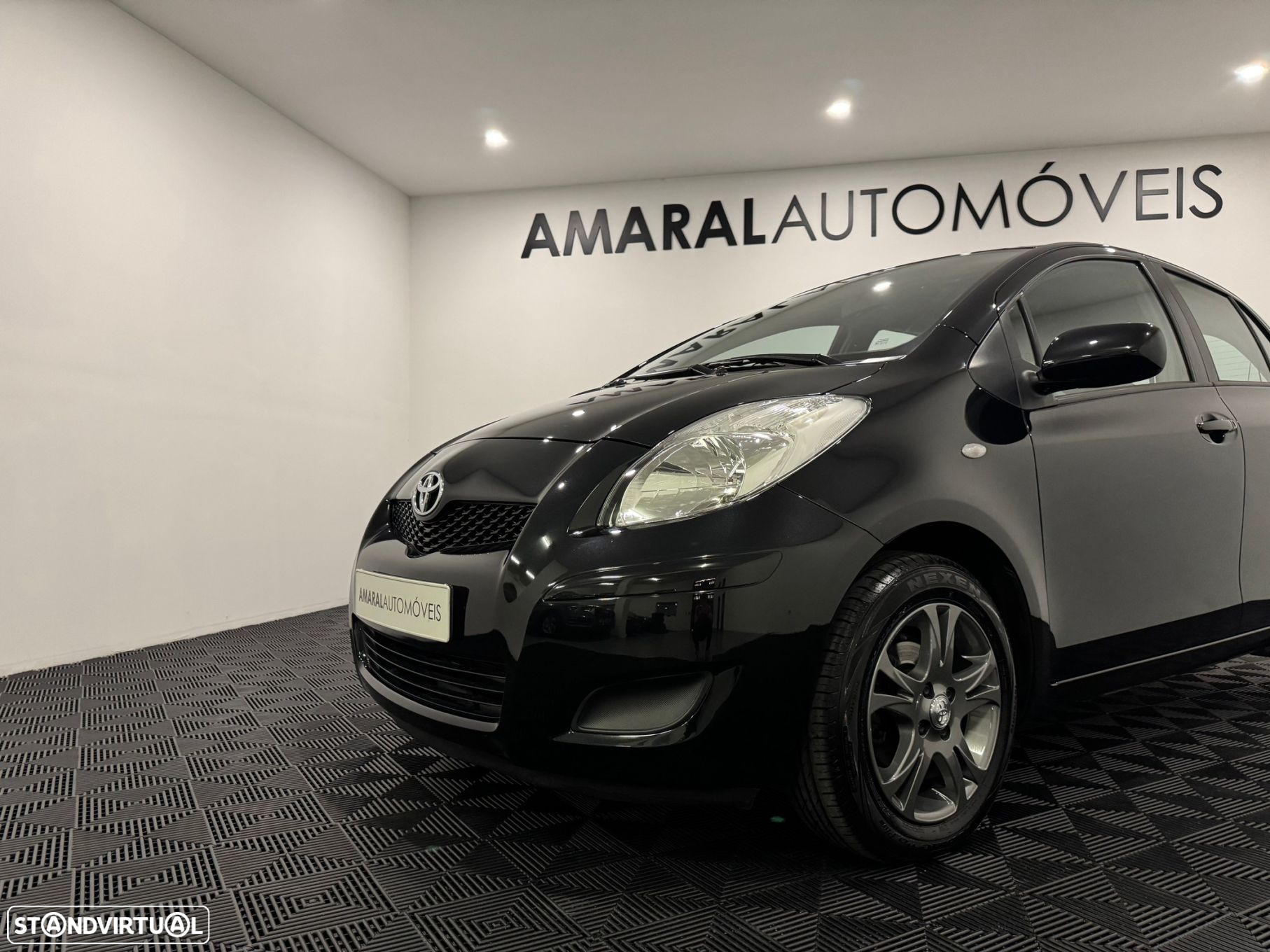 Toyota Yaris 1.0 VVT-i AC - 12