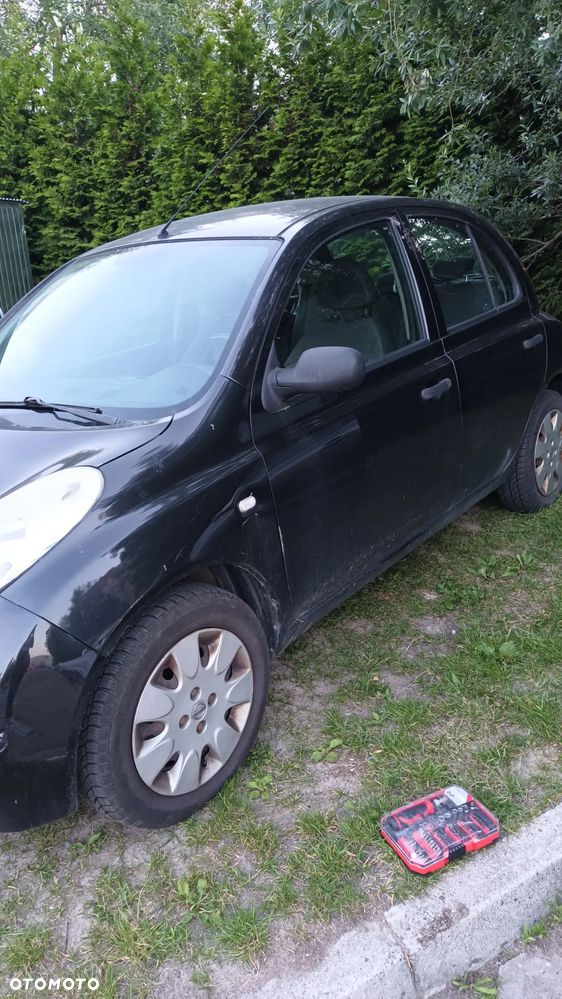 Nissan Micra - 1