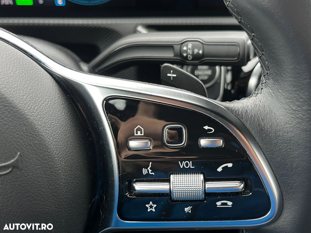 Mercedes-Benz A 250 e 8G-DCT - 17