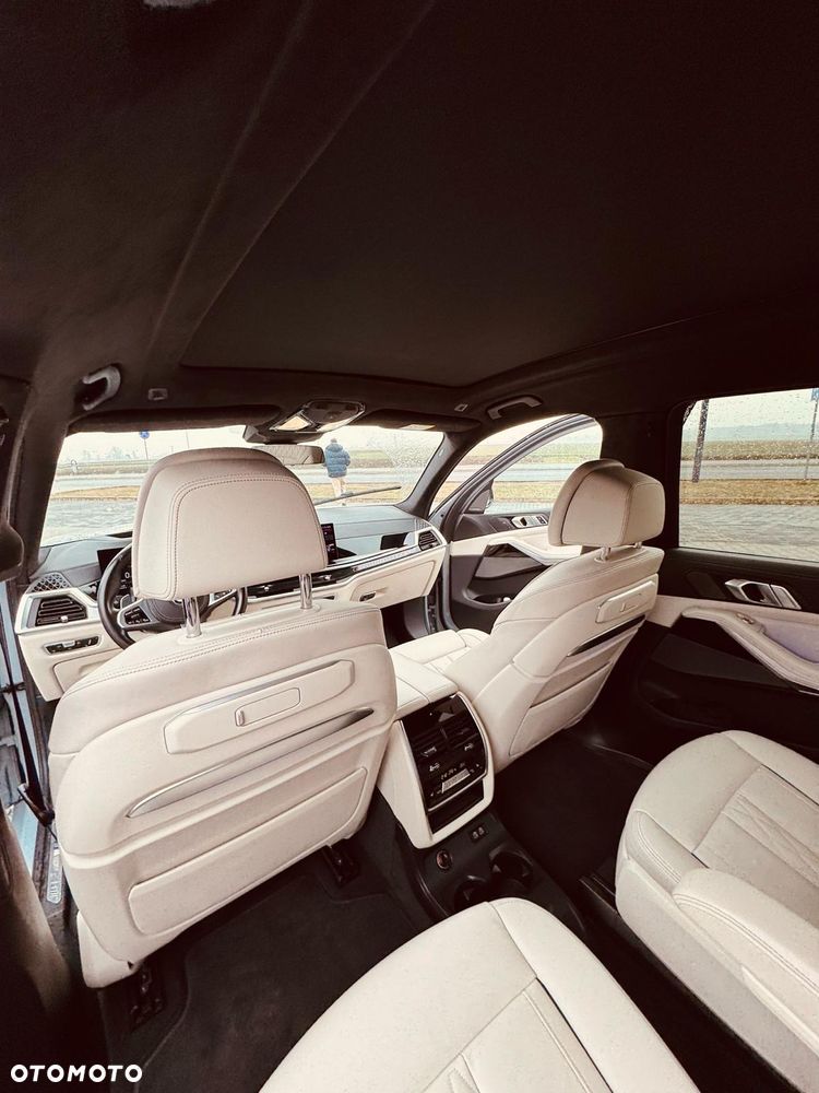 BMW X7 - 14