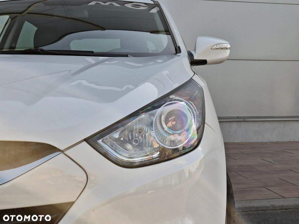 Hyundai ix35 2.0 CRDi 4WD Premium - 4