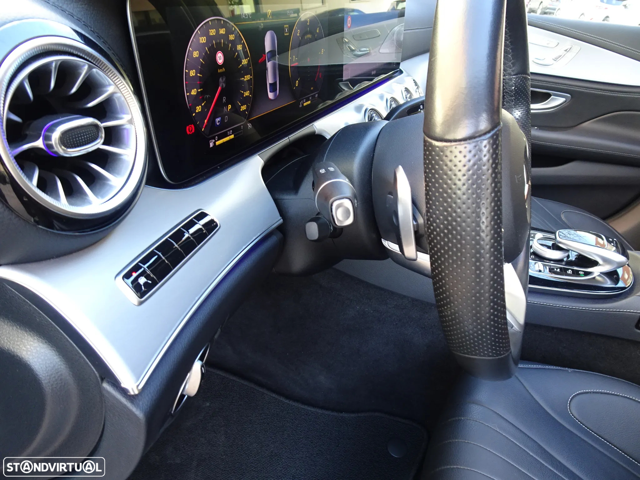 Mercedes-Benz CLS 300 d AMG Line - 23