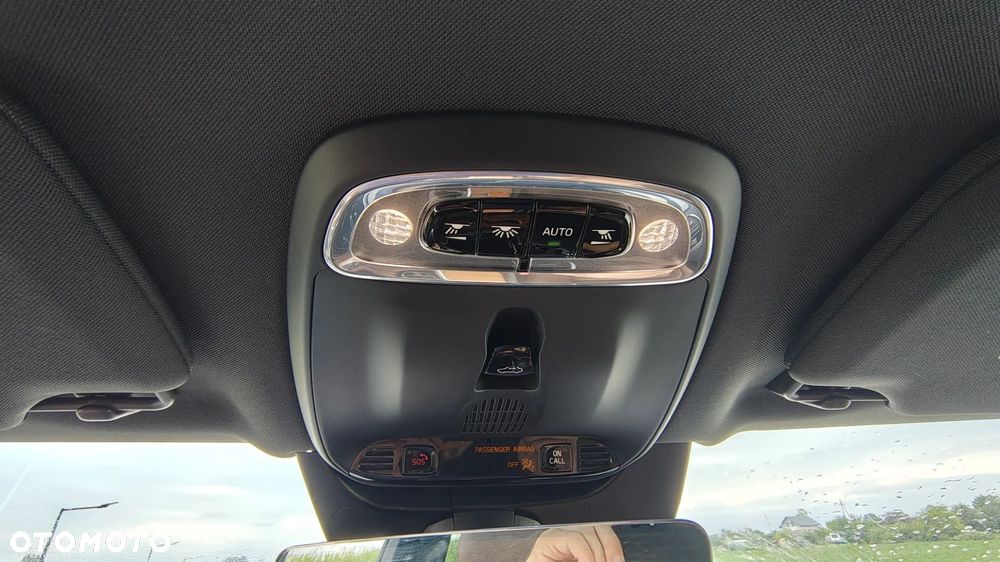 Volvo XC 90 - 31