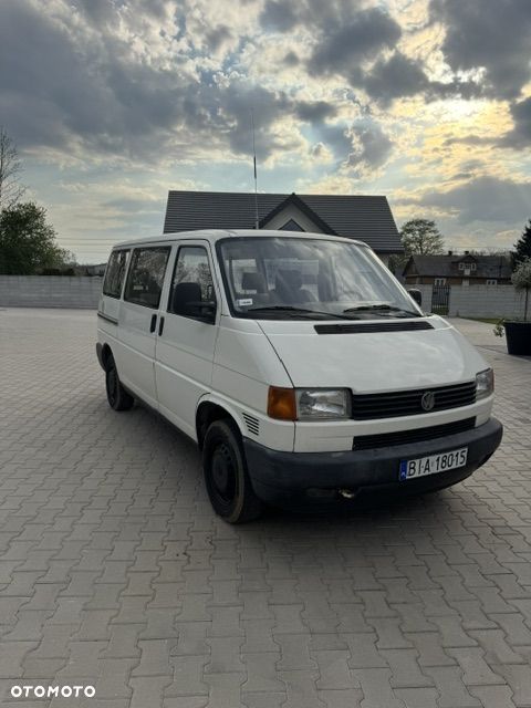 Volkswagen Transporter - 2